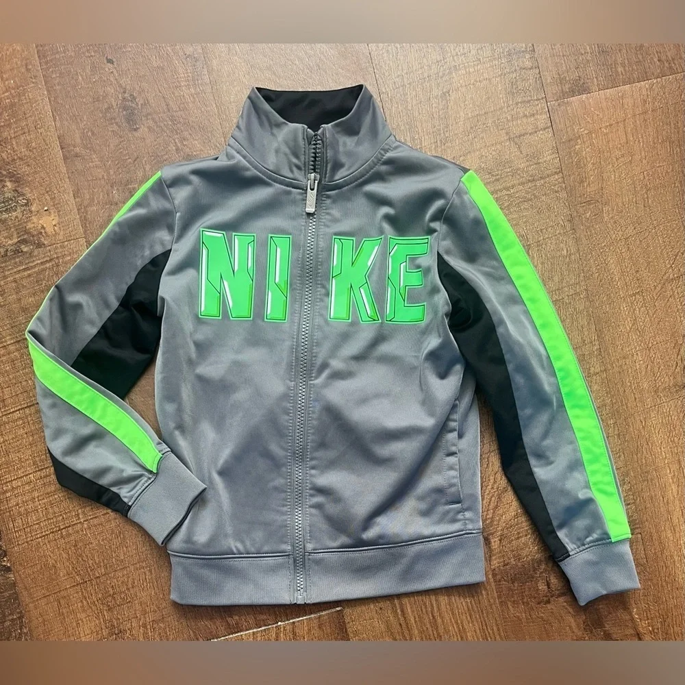 Nike boys full zip jacket coat hoodie bundle 2 total pockets Sz 5